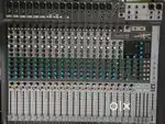 Soundcraft signature 22 multitrack audio mixer