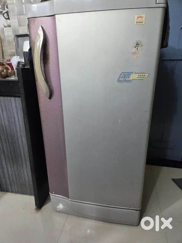 185 liter Godrej Refrigerator with working condition
