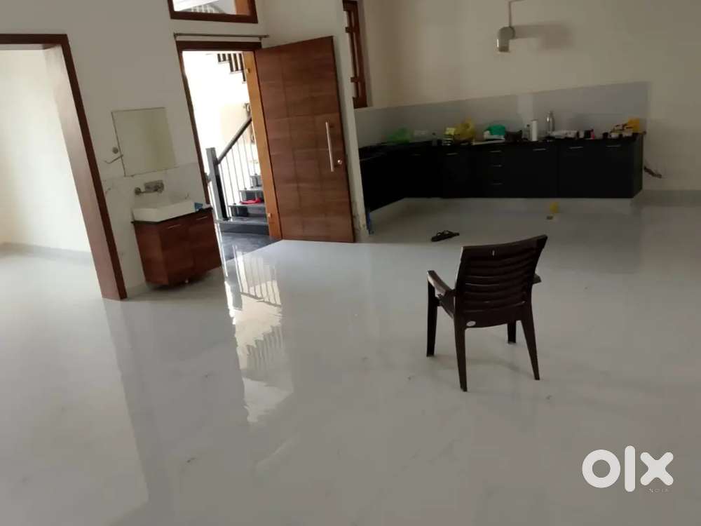 Kothi for rent in guru amardas avenue(not for locals)