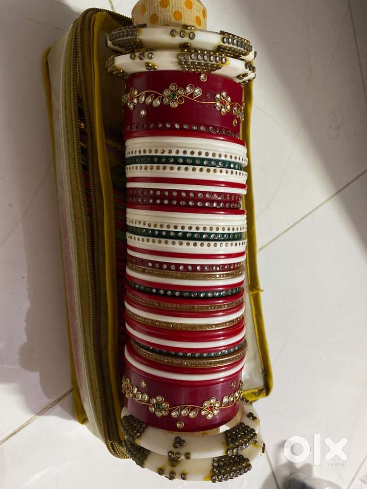 Red white Green Panetar Bangles