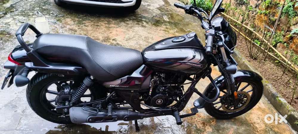 Bajaj Avenger 160 BS6