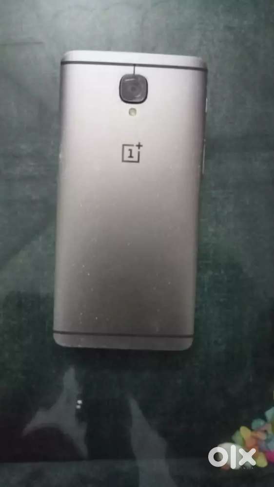 One plus 3T 4GB and 64GB .