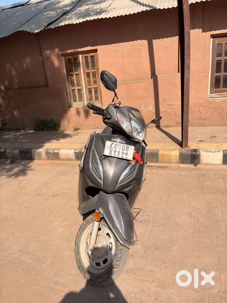 I am selling activa 6g 36k km riden at amazing condition