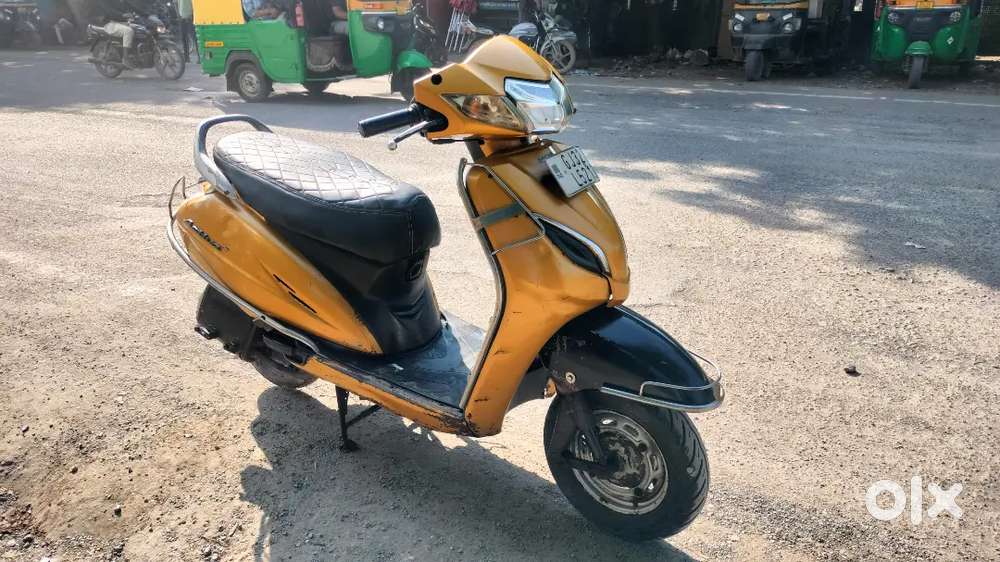 ONE OWNER  2018/ 12 mo mahino