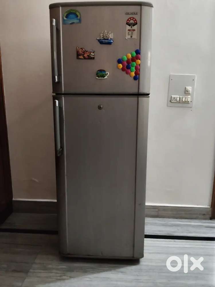 Fridge samsung 290 ltrs