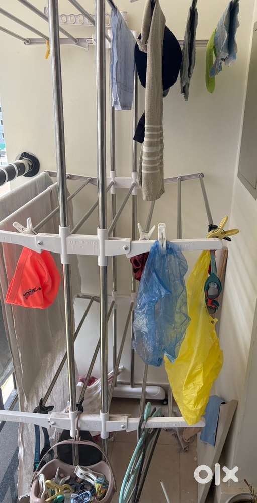 Cloth Stand- Living Basic