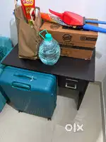 Table with 2 drawer