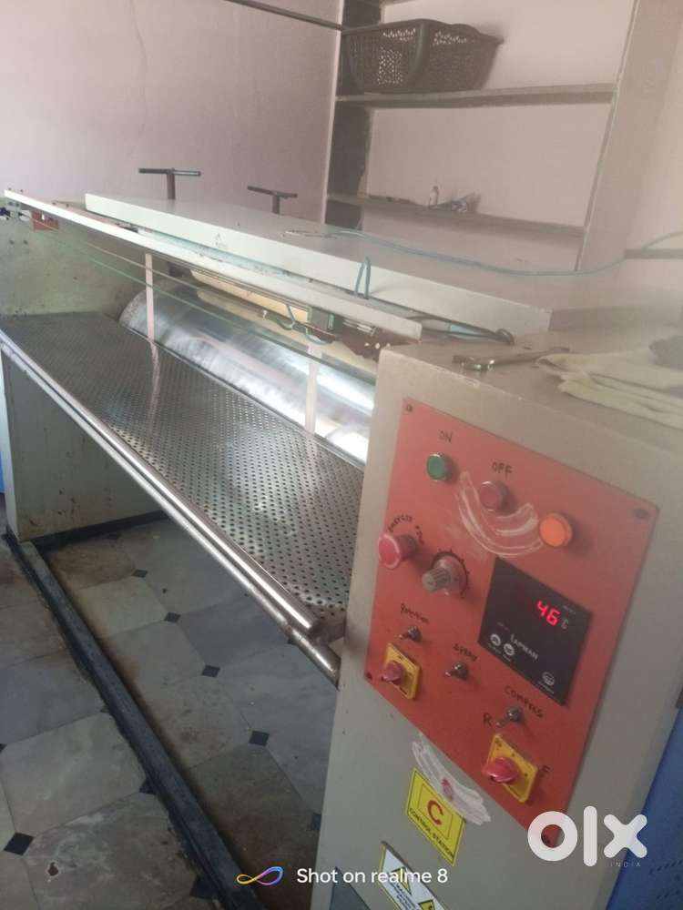 Sarees Rolling machine