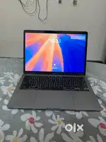 Macbook Pro 13 Inch intel i5