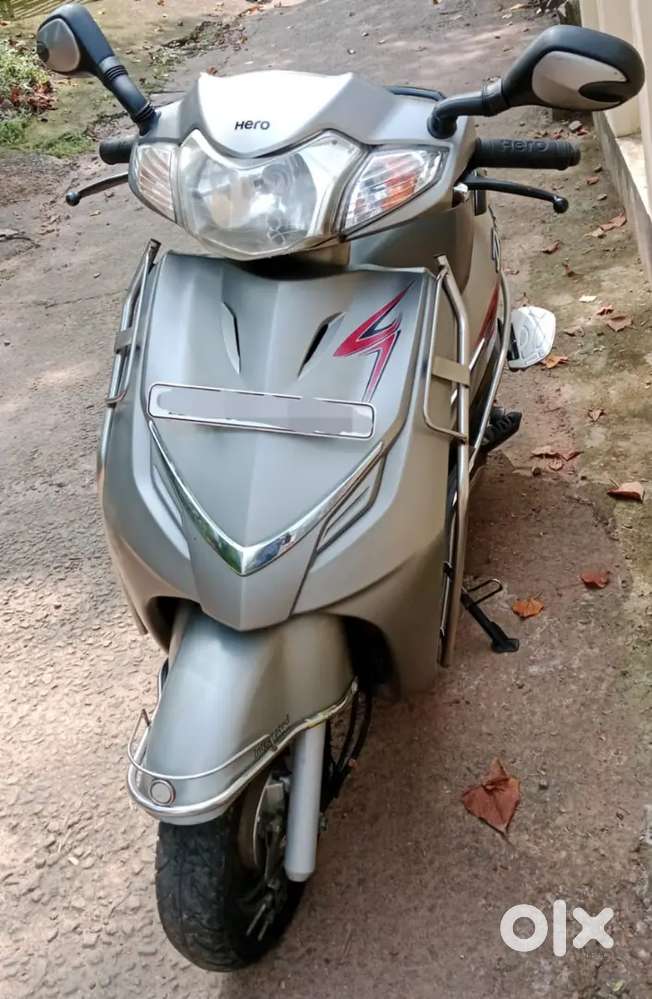 Low kilometers, new tyre, new insurance, excellent condition