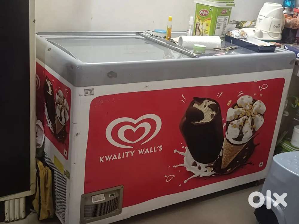 Deep fridge for sale good conditions