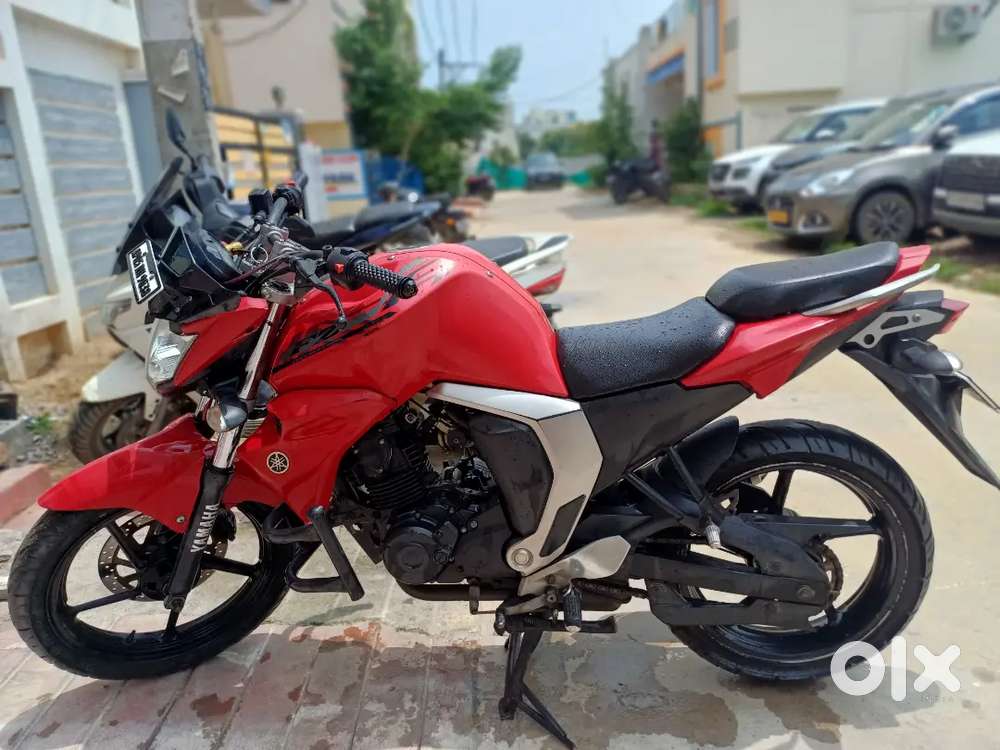 Yamaha FZ V2