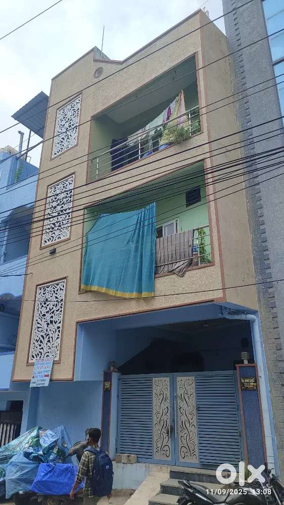 I want to sell 1 floor