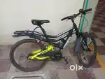 26 inch Boys Cycle and Girl small cycle with support wheels