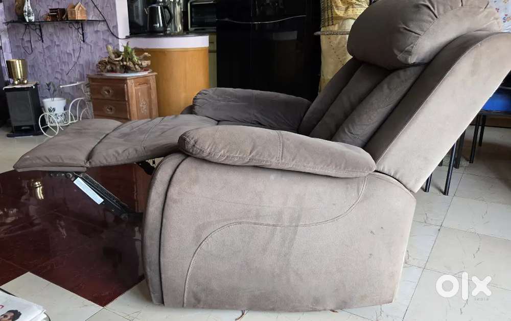 Recliner ,  mechanical