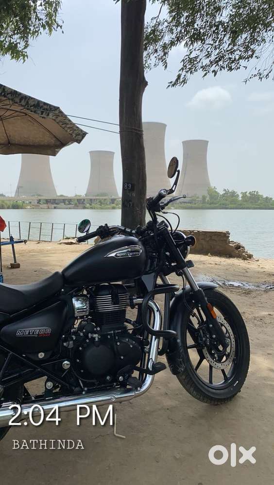 Meteor 350 steller black