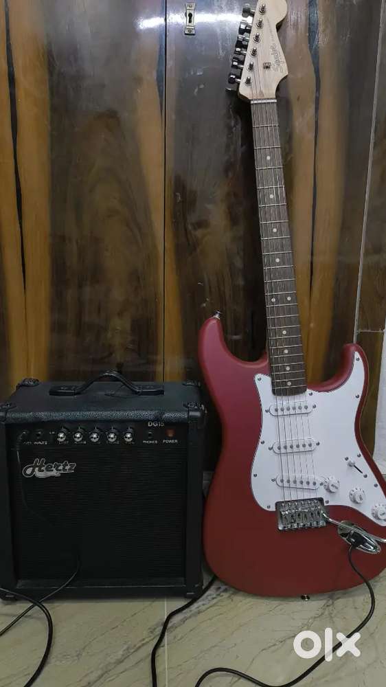 Fender Stratocaster Electric Guitar & Amplifier