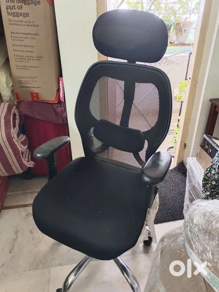 High back office chair