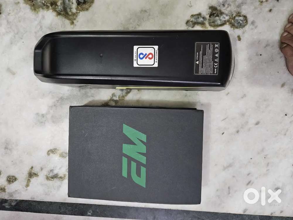 EMotorad cycle Battery (36V 13Ah) + Original Charger – Hardly used