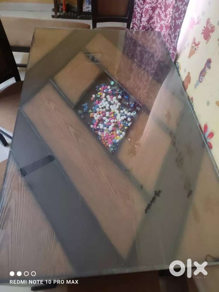 Six seater grand dining table