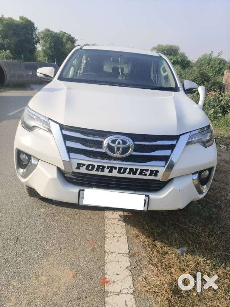 Toyota Fortuner 4X2 MT 2.8 Diesel, 2017, Diesel