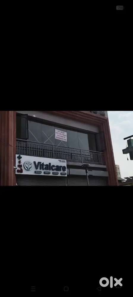 With 1 toilet and open eara and road face specious shop office