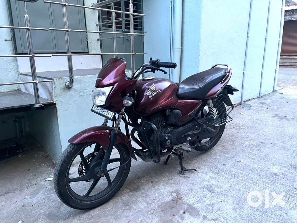 Honda Shine excellent condition ( Price Negotiable )