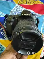 EOS 80D in GOOD CONDITON.