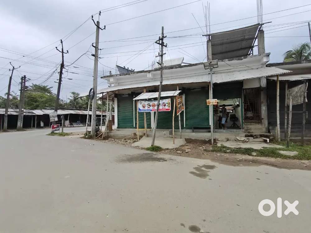 PLOT WITH Building SELL AT TENGAKHAT