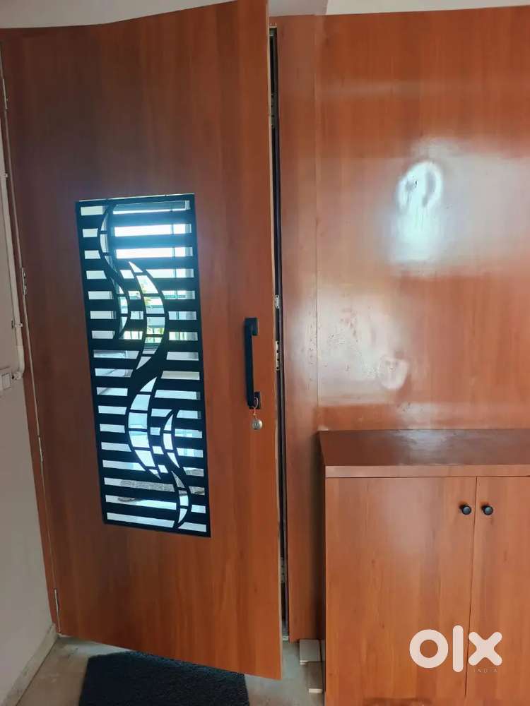 Flat available for bechlor 2 bhk full furniture