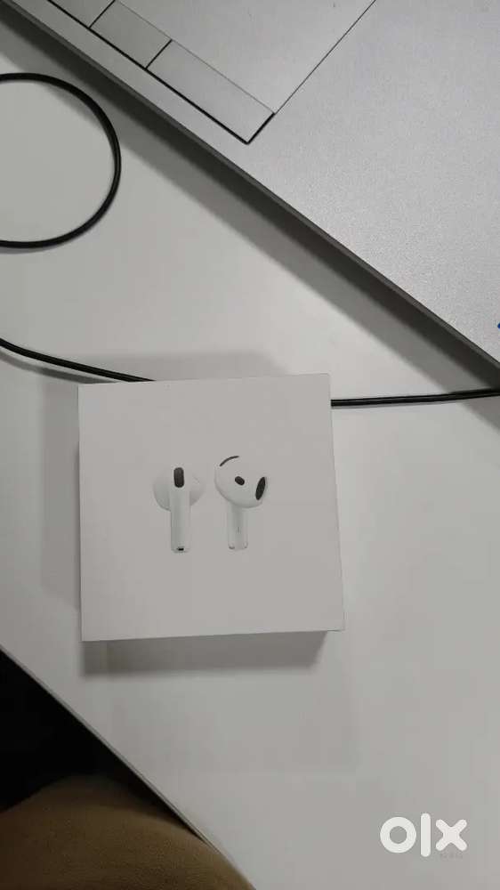 Apple airpods 4 new unopened with box
