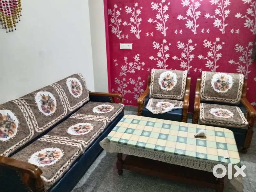 2BHK Family Flat  Vipin Garden New Cutting  Semi-Furnished