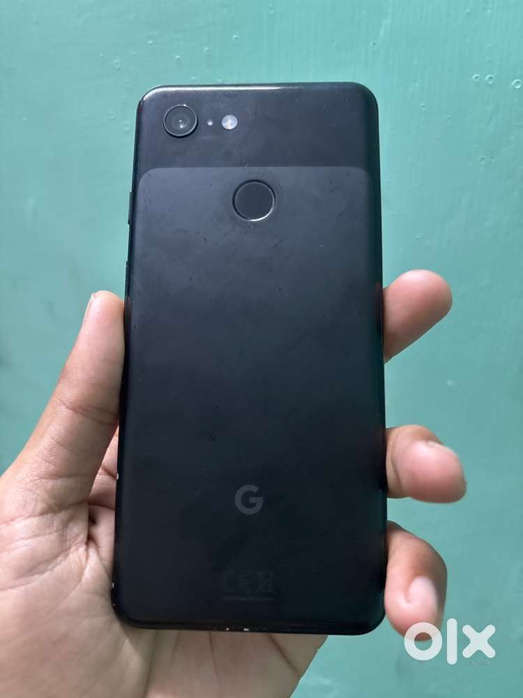 Google Pixel 3 Display black dot