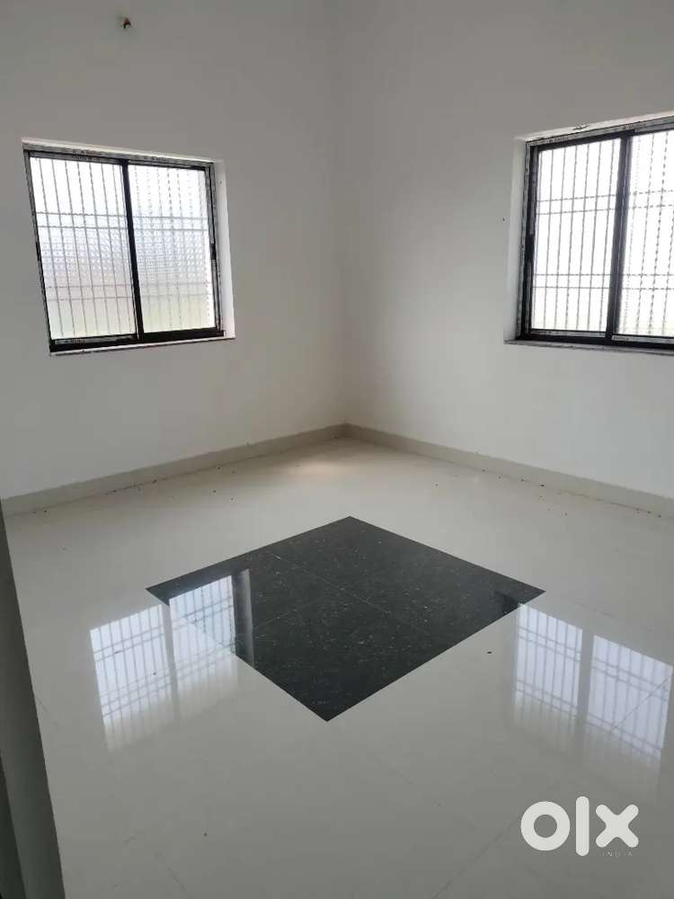 House for rent  ladies only