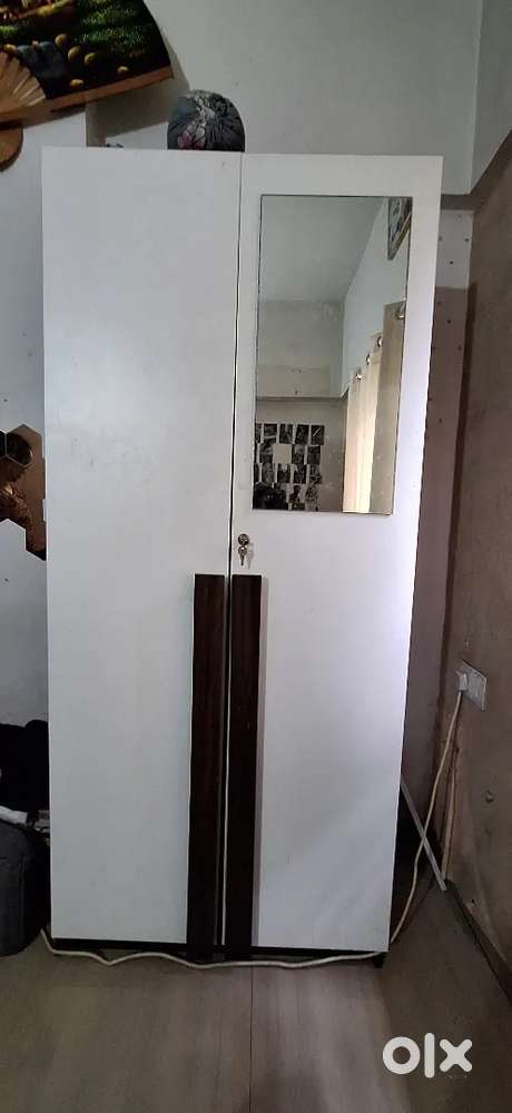 cupboards n dining table