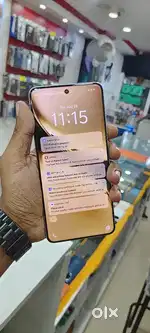 VIVO X200 PRO 16GB 512GB 7 MONTHS ABOVE WARRENTY REMANING FULL BOX