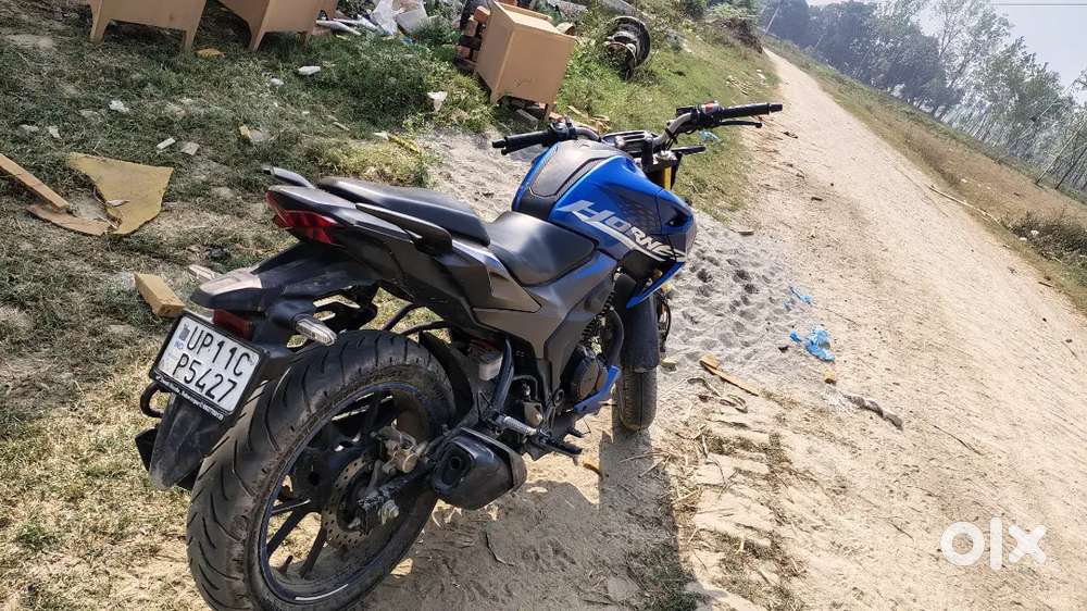 Hornet 2023 model 23000 chali hui bike bilkul ok