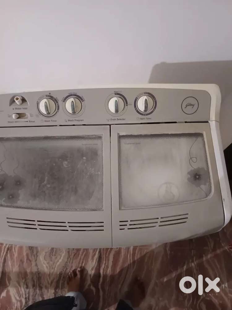 Godrej 7.2 kg washing machine in good condition urgent sale