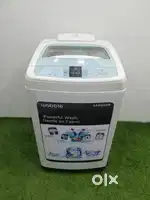 Samsung 6.2kg diamond drum blue and white colour top load machine.