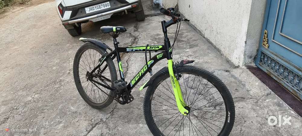 Avon company ka cycle hai Only 6 month old