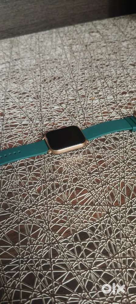 Noise smart watch