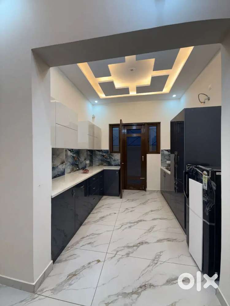 12 marle Double story at 2.5cr trikuta ngr ext n 3bhk duplex at 90 lkh