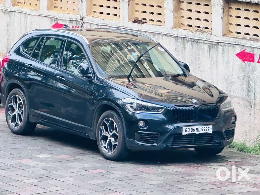 Bmw X1 Black ( Location Mumbai ) 17.50 Lakh