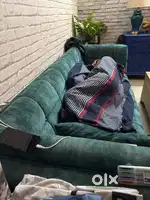3-Seater Sofa in Great Condition – Includes 2 Cushions