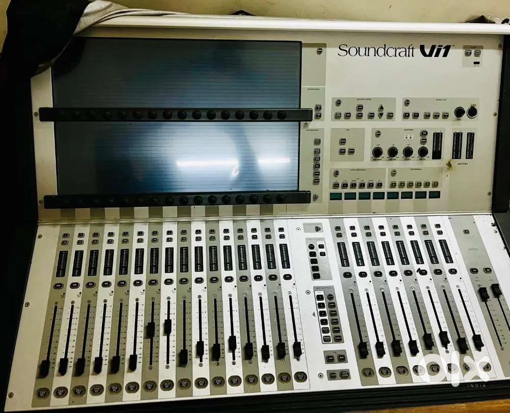 Soundcraft Vi1 Digital mixer