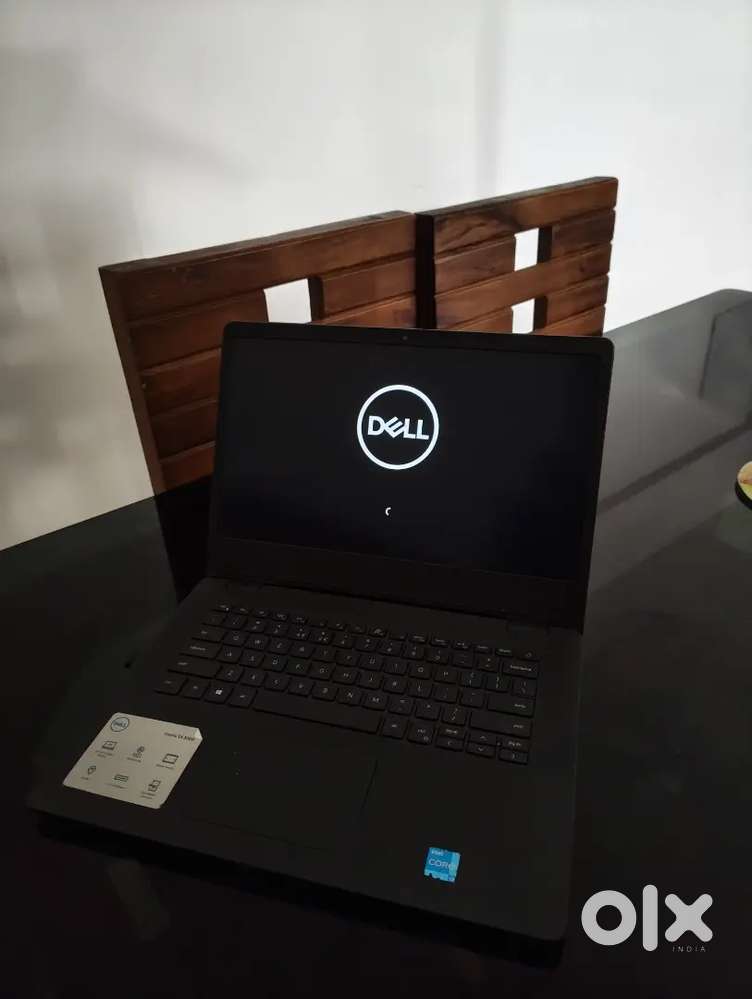 DELL i3 11th GENERATION LAPTOP 8GB RAM 256GB SSD