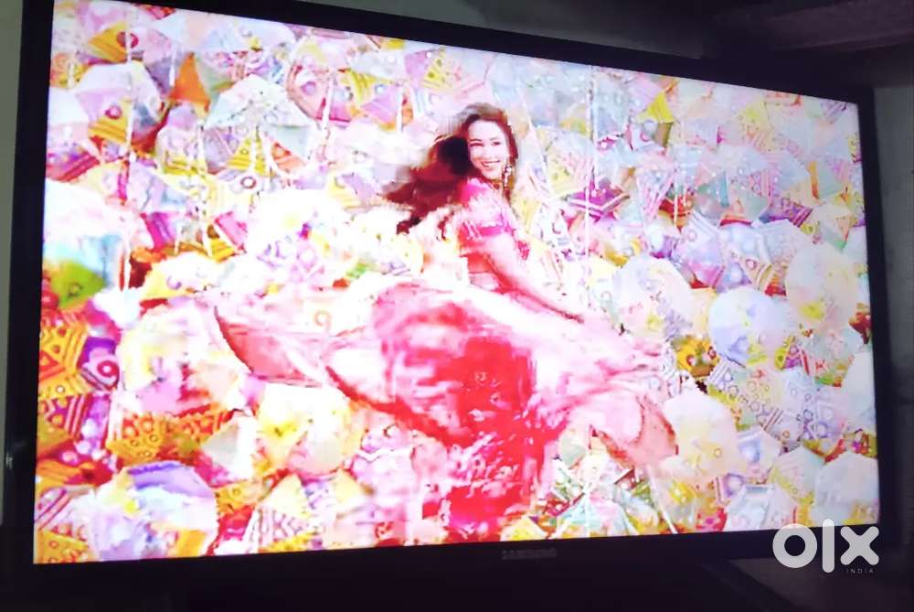 Samsung 32 inch non smart led tv good condition non smart.