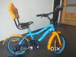 Hero 1 year old bicycle( like new) with removable supports