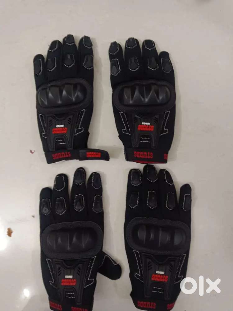Studds black bike gloves