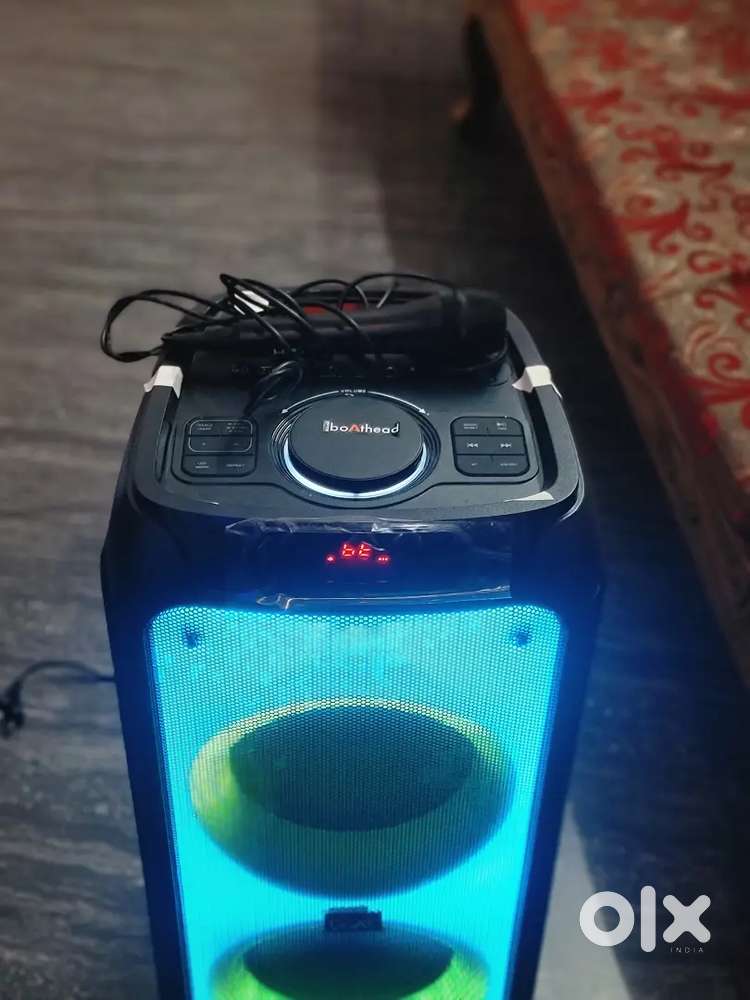 Boat Party pal 390, 160w Bluetooth Speaker. 10 month warranty Availabl